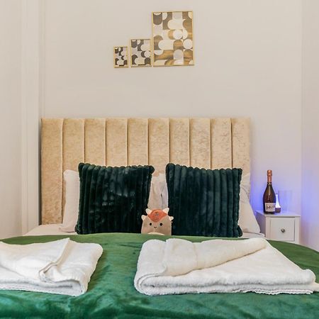 Mayfair Maisonette Chic Spacious 2-Bed - 33A لندن المظهر الخارجي الصورة