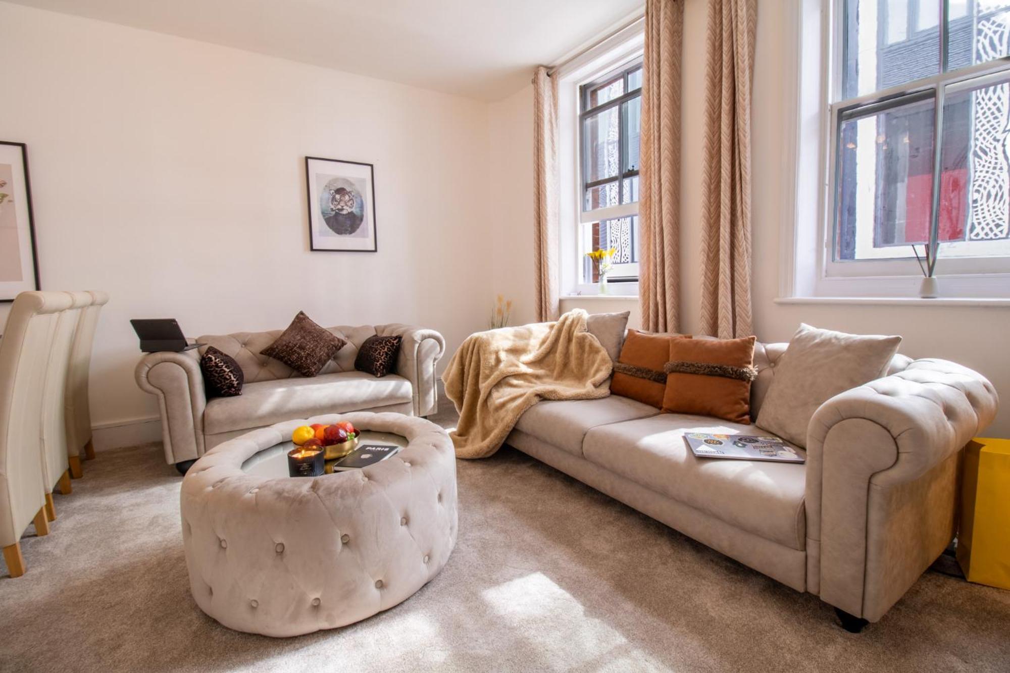 Mayfair Maisonette Chic Spacious 2-Bed - 33A لندن المظهر الخارجي الصورة