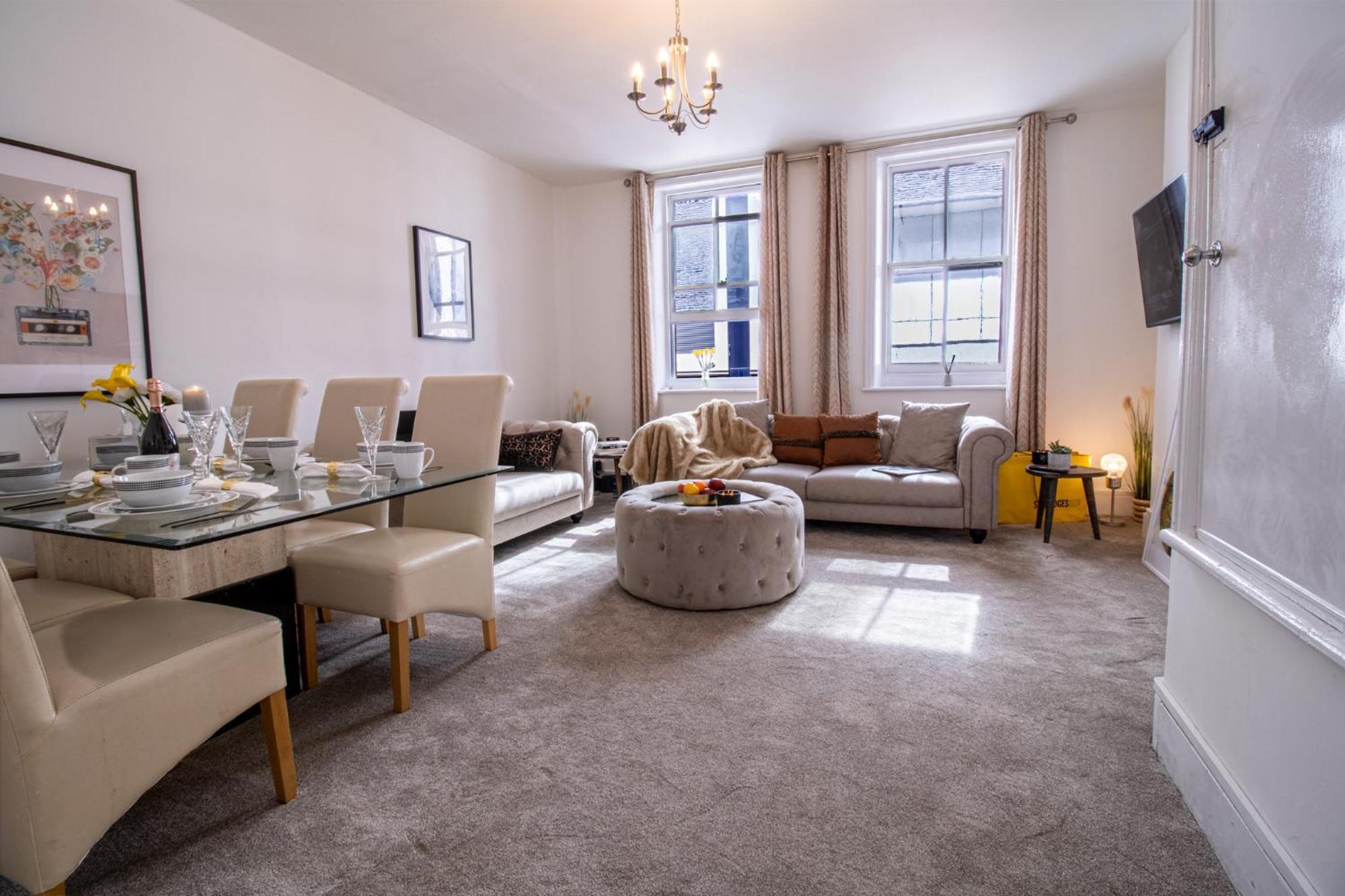Mayfair Maisonette Chic Spacious 2-Bed - 33A لندن المظهر الخارجي الصورة