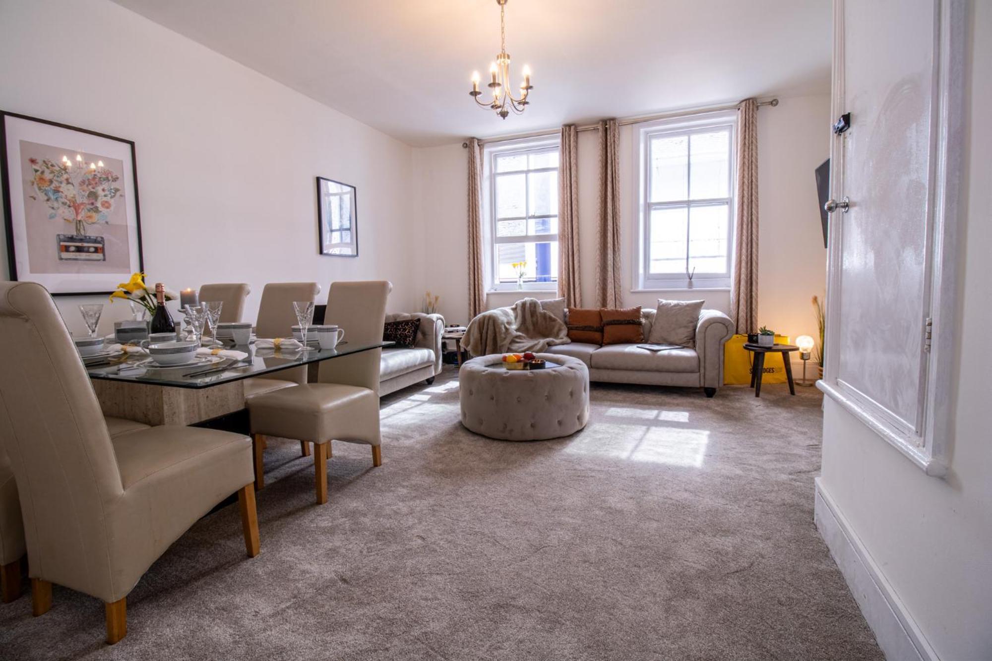 Mayfair Maisonette Chic Spacious 2-Bed - 33A لندن المظهر الخارجي الصورة